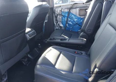 2018 Toyota Highlander Xle z USA, uszkodzony, nr VIN 5TDJZRFH1JS813390